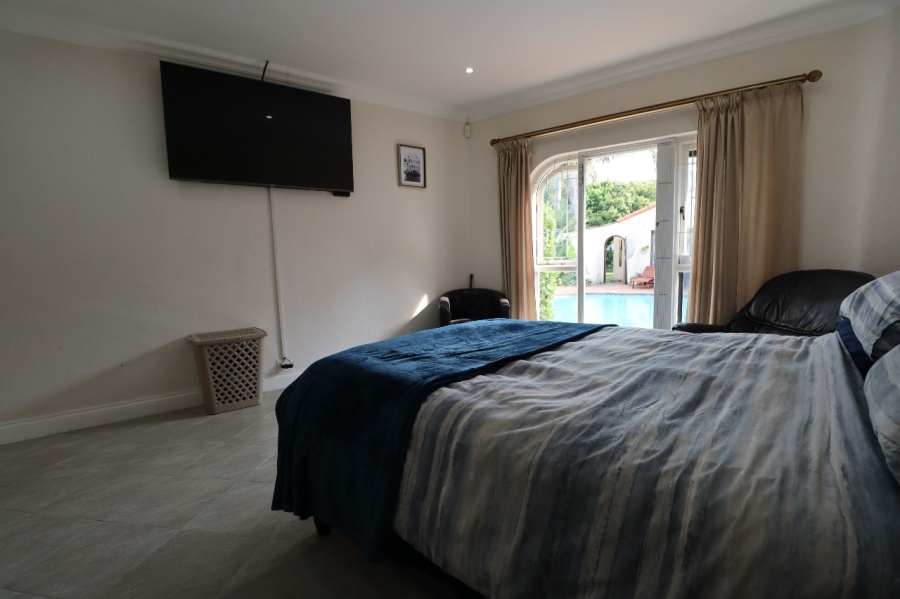4 Bedroom Property for Sale in Summerstrand Eastern Cape